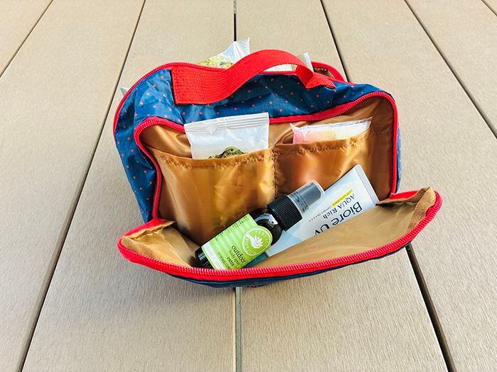 この仕分け力…ハンパない！【紀ノ国屋】便利ポーチを〈付録〉でゲット！バッグの中身が一瞬で整う♡