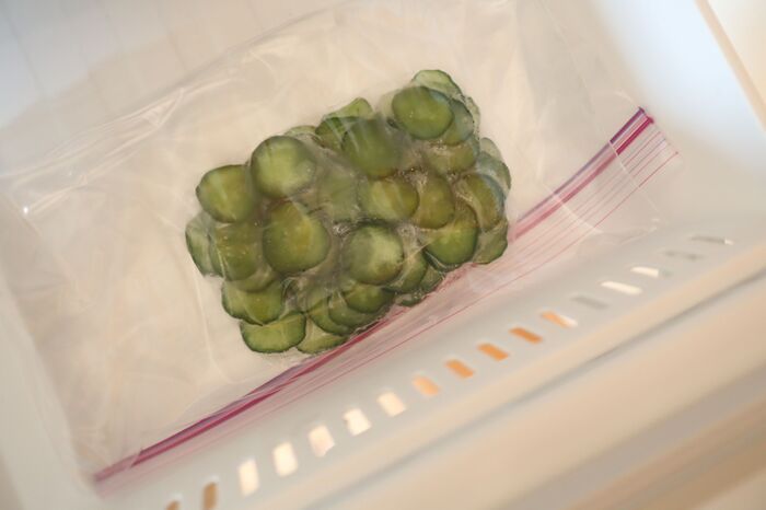 『きゅうり』を上手に冷凍する方法！2パターンで検証してみた。おいしく解凍するコツも！