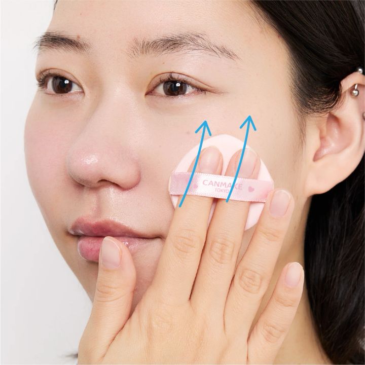 キャンメイク フィットグロウクッション使い方 プチプラコスメ お悩み カバーメイク ベースメイク 毛穴 2026春新作