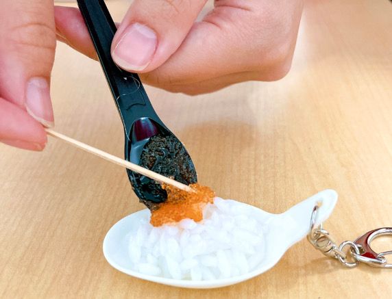 「ふくや味の明太子工場ハクハク」食品サンプルキーホルダー作り体験