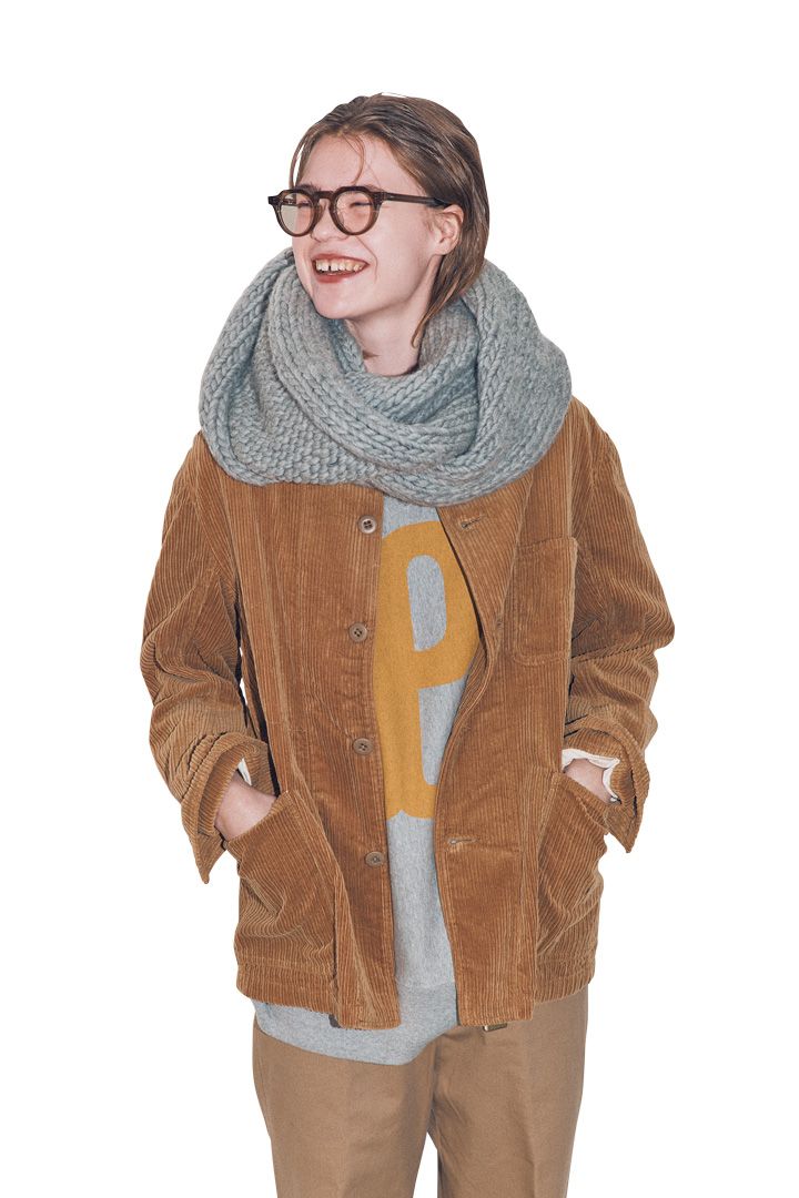 プラスするだけであったかくおしゃれになるニット小物たち