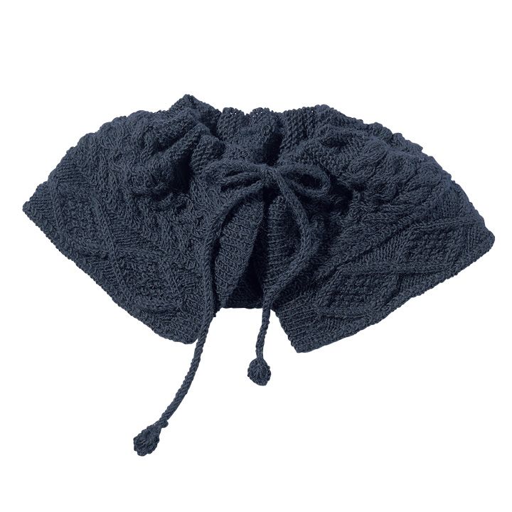 プラスするだけであったかくおしゃれになるニット小物たち