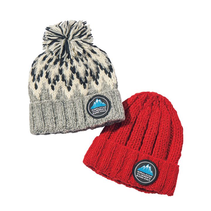 プラスするだけであったかくおしゃれになるニット小物たち