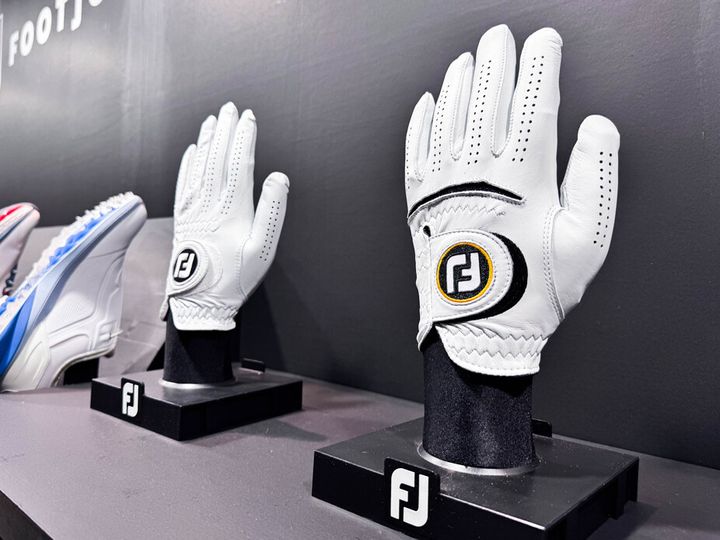 「軽いのに、めちゃくちゃ食いつく」FootJoyから進化した新PRO/SLが登場！