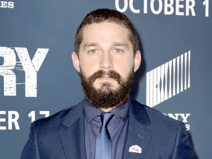 逮捕のシャイア・ラブーフ、保釈金10万ドル支払い＆薬物とアルコール依存治療を命令 （C）AFLO width=