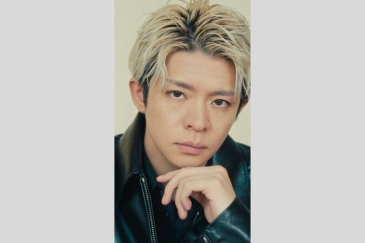 ファッション雑誌「Numéro TOKYO」（扶桑社）は29日、公式Xを更新し、アイドルグループ「Number_i」の岸優太さん（29）がNuméro TOKYO 10月号の特装版カバーにソロで初登場することを発表しました。