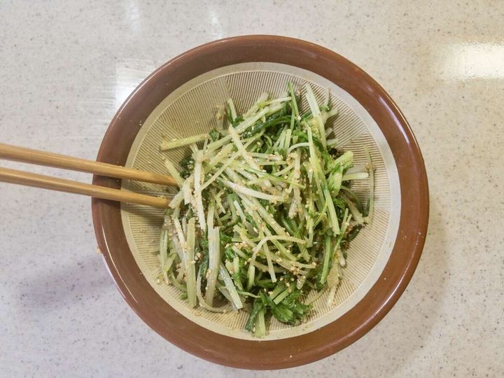 水菜を加えて和える