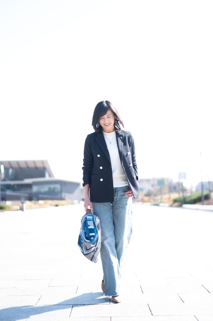 春といえばマリンルック！正統派な紺ブレ×デニムできれいめカジュアルなスタイルに【Day1】