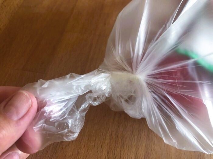 スーパーの店員さんのスゴ技！「いちご」を傷つけずに持ち帰る方法。もう失敗しません♪