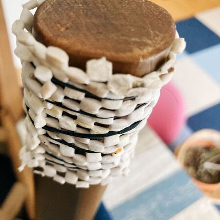 イスの靴下がすぐ脱げちゃう！そんな時はあるモノを