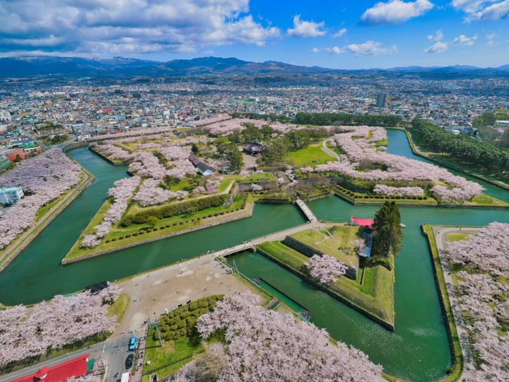 北海道・東北地方居住者に聞いた、「この春、ドライブで行きたい場所」ランキング！ 同率2位「五稜郭公園」「小樽運河」を抑えた1位は？