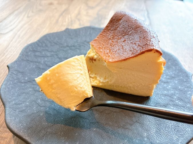 CAfe010 バスクチーズケーキ