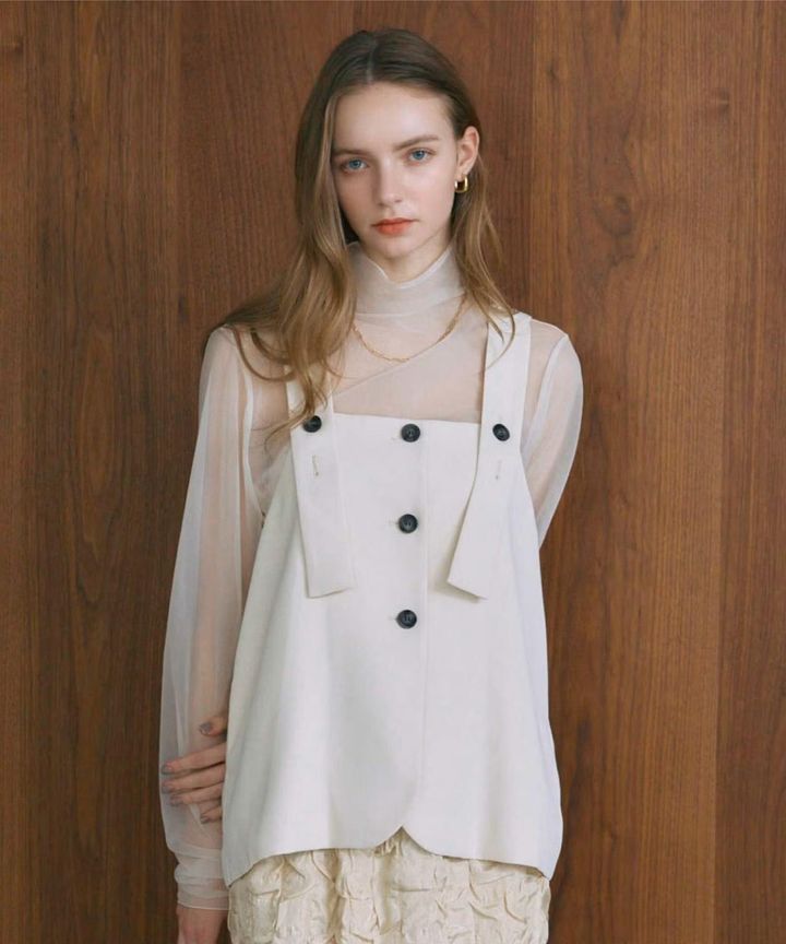 画像: 【PARIGOT（パリゴ）】 ボタンキャミソール ¥25,300（税込）