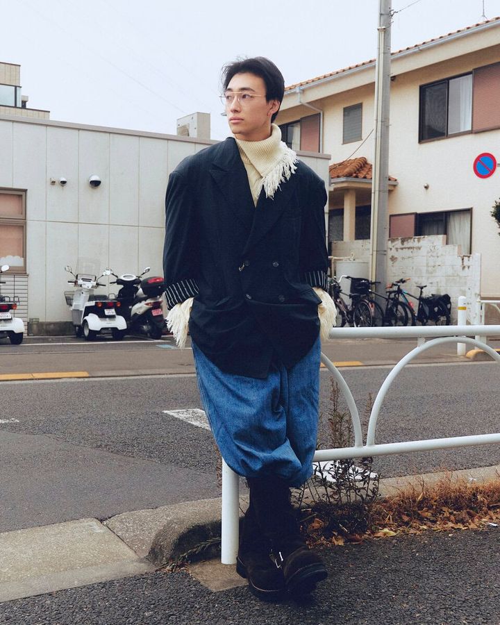 【スナップ】オーバーサイズのジャケットメイン。絞りのアクセントでブーツインデニムに