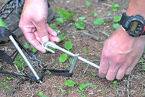 ［キャンプツーリング前に知っておきたい基礎知識］ペグの使い方