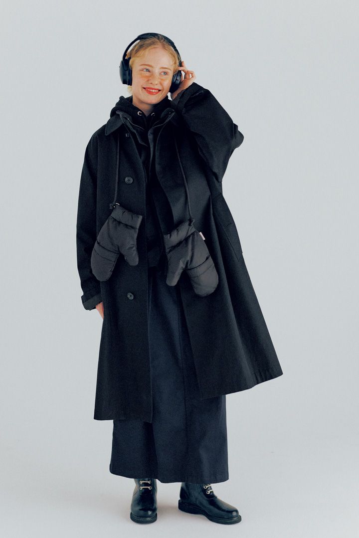 重ねるほどいい！ オールブラックのレイヤードコーデのコツ4選