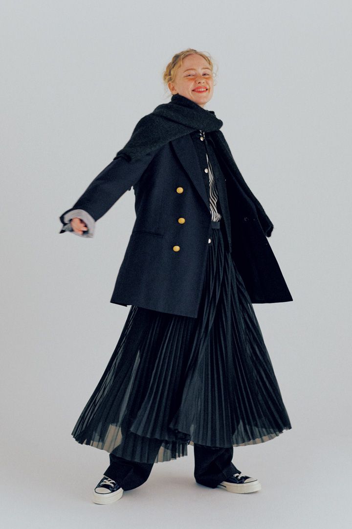 重ねるほどいい！ オールブラックのレイヤードコーデのコツ4選