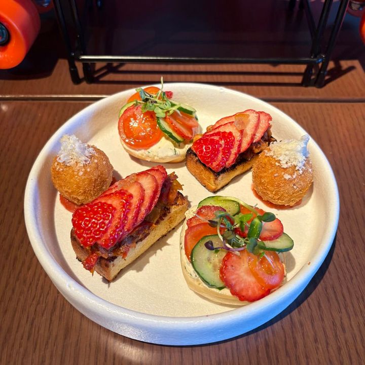 ストロベリーアフタヌーンティー