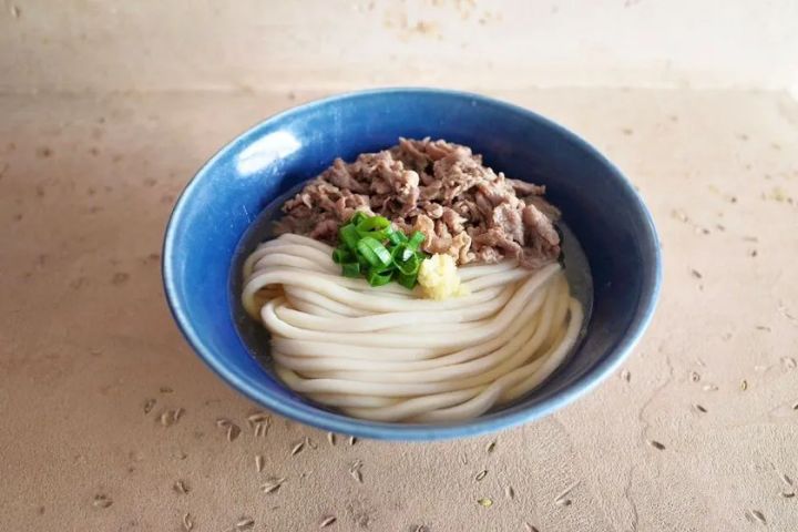 絵空事の肉うどん