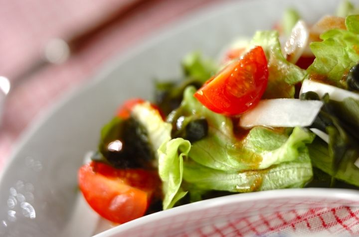 ユズコショウドレッシングのサラダ