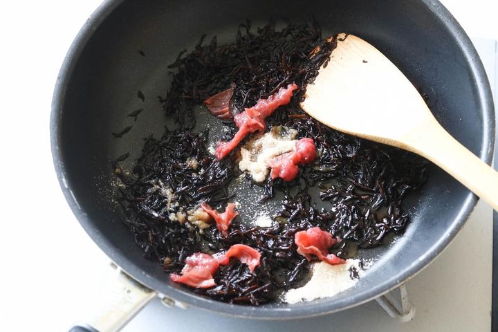 梅ひじきふりかけ