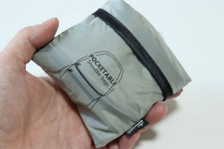 ダイソー トラベルショルダーバッグ（くしゅっとコンパクト） 収納 持ち運び