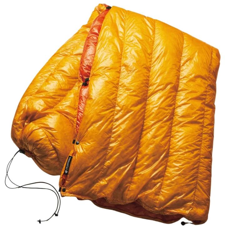 UNDER THE SUNスタッフ、ブランドディレクター・谷田誠人のベストバイ ENLIGHTENED EQUIPMENTのRevelation Sleeping Quilt 950 40