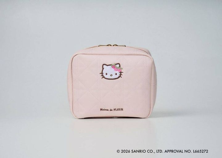 Maison de FLEUR×HELLO KITTY いちご宝物ケースBOOK PINK