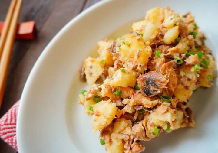 サバ缶ポテトサラダ