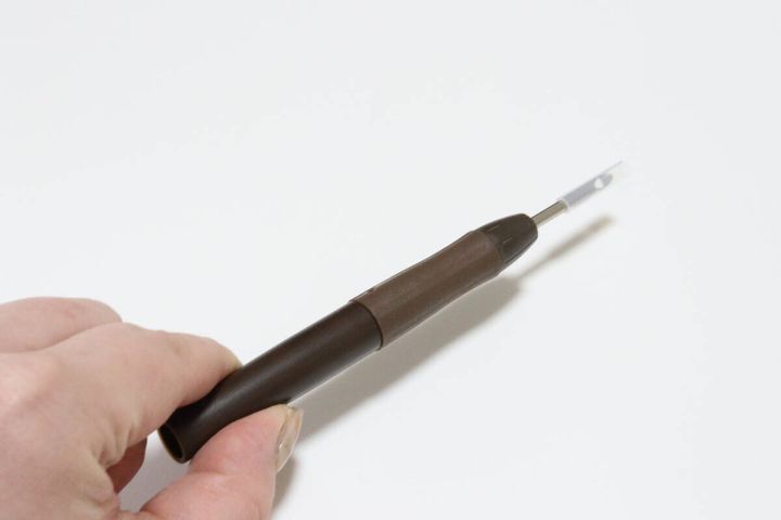 ダイソーの持ちやすいパンチニードル（替針3種セット）