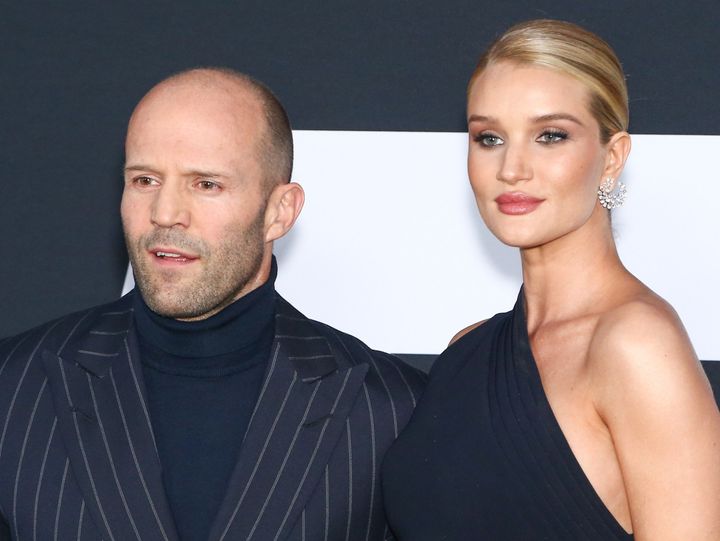 ジェイソン・ステイサム、婚約者出演のバーバリーのショーに来場 最前列で見守る （C）AFLO width=