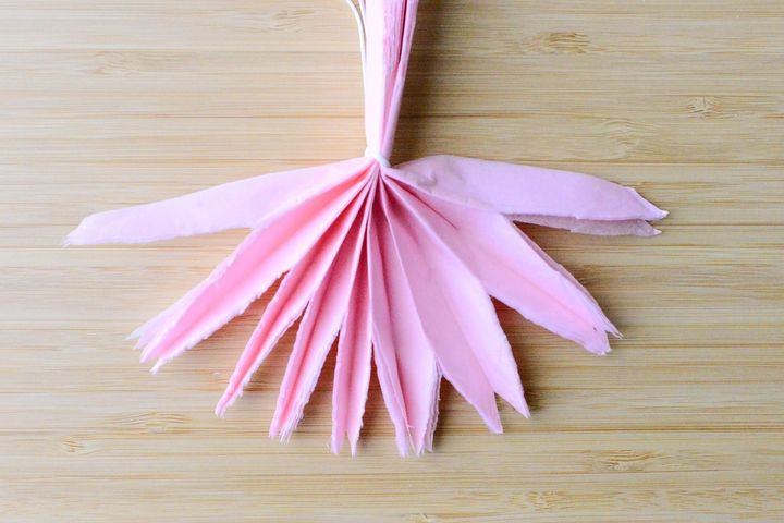 100均のお花紙を比較【セリア・ダイソー・キャンドゥ】売り場はどこ？