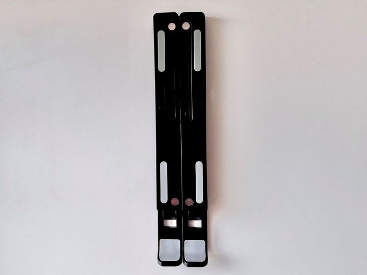 100均のノートPCスタンドが超優秀！コスパ良しでデスク周りを快適アップデート