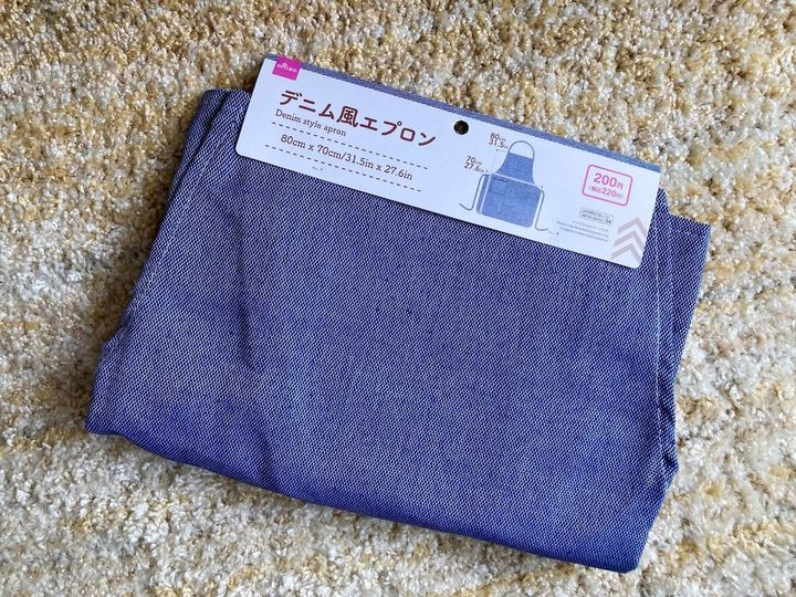 100均の大人用エプロン着用レビュー｜使い捨てもチェック【ダイソー・キャンドゥ】