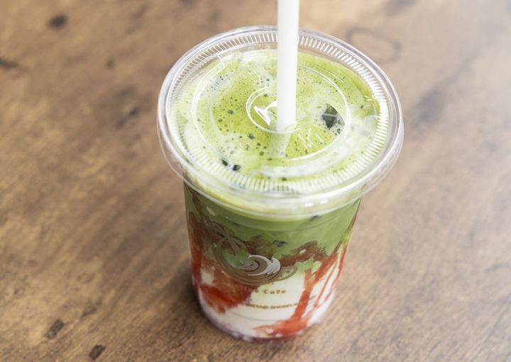 「抹茶ストロベリーラテ」（$9）