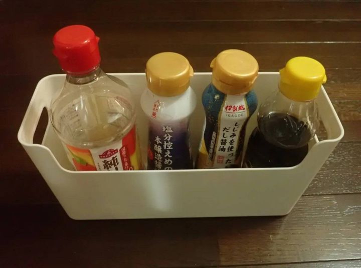 DAISO(ダイソー)：小物収納ケース(25.5cm×8.5cm×9.5cm)