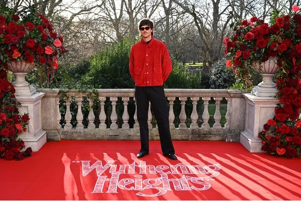 かつてティモシー・シャラメが通過してきた世界を荒々しく再定義(『嵐が丘』) [c]2026 Warner Bros. Entertainment Inc. All Rights Reserved.