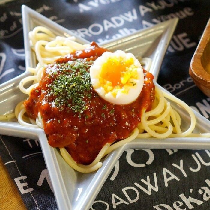 市販の『ミートソース缶』が驚くほど美味しくなる簡単アレンジ。わが家の