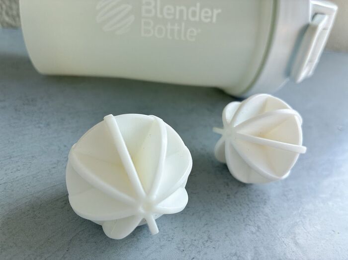 【セリア】マッチョ専用じゃなかった！まさかの料理に役立つ♡白い『便利ボール』が革命的でした！