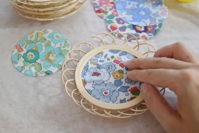 『100均アイテム』と『はぎれ』で可愛いコースターができちゃった！これは量産したくなりますよ～♡