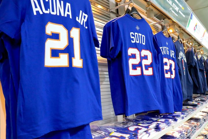 画像: MLB在籍の各国の代表選手のTシャツも展開