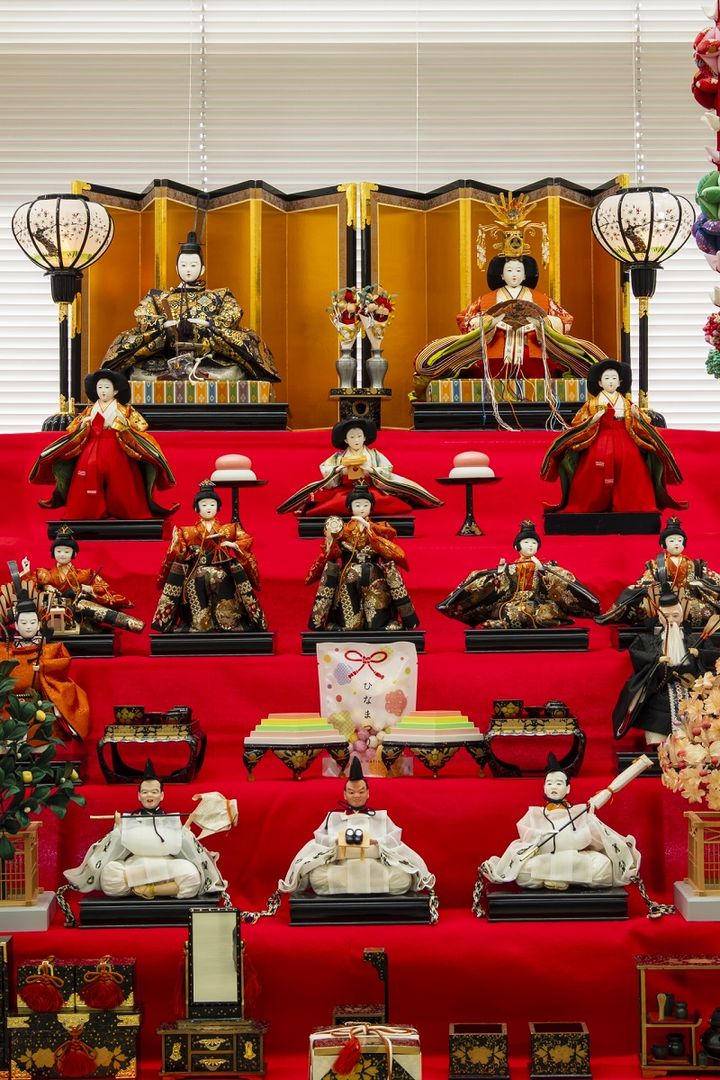 なたがこの中のお人形になれるとしたら、どれを選びますか？