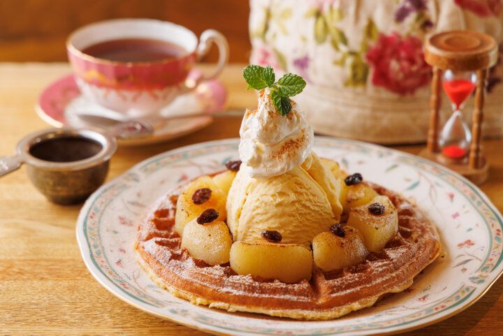 岐阜市の「茶洋館マサラ」で、焼きたてワッフルとおいしい紅茶、コーヒーのペアリングを満喫♪