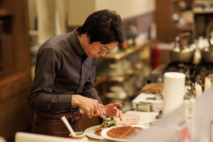 岐阜市の「茶洋館マサラ」で、焼きたてワッフルとおいしい紅茶、コーヒーのペアリングを満喫♪