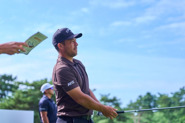 石川遼などの世界トップ3人のスイングを解説！神ワザポイントを真似してみて