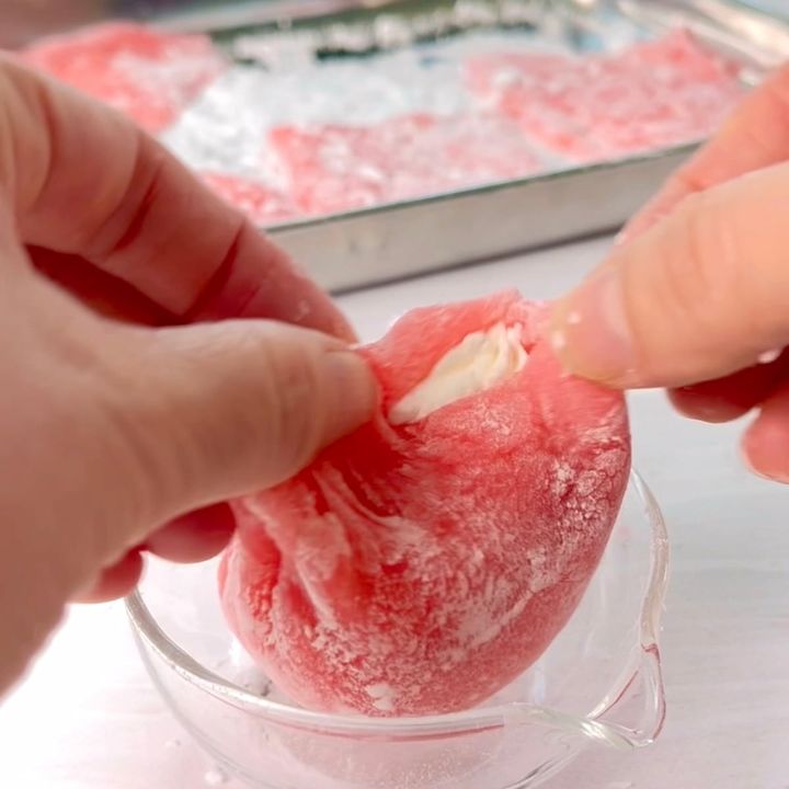 いちごクリーム大福