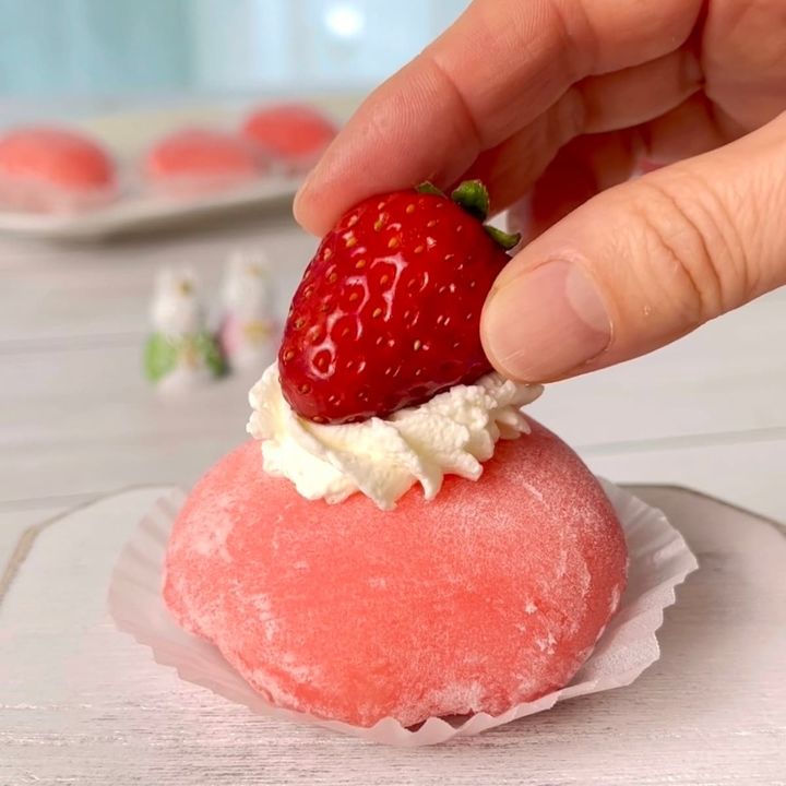 いちごクリーム大福