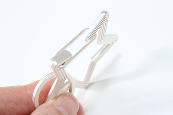 ダイソーの頑丈なCarabiner