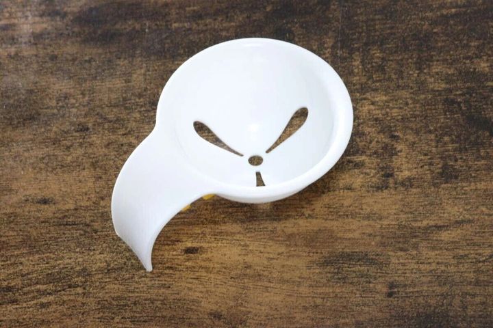 ダイソー かけられるエッグセパレーター