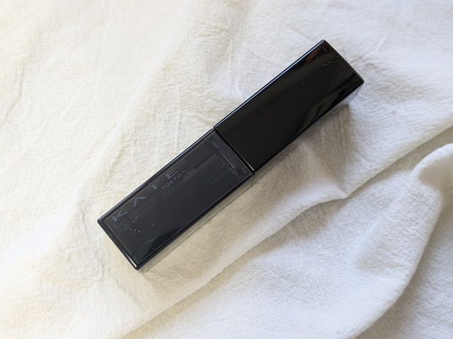 「ケイト リップモンスター クリスタルポッド」の写真